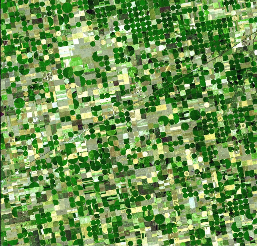 Bilden visar effekten av bevattning ur Ogalalla-aquiferen